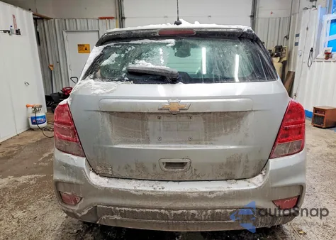 2018 Chevrolet Trax Ls z USA, uszkodzony, nr VIN KL7CJNSB7JB730402